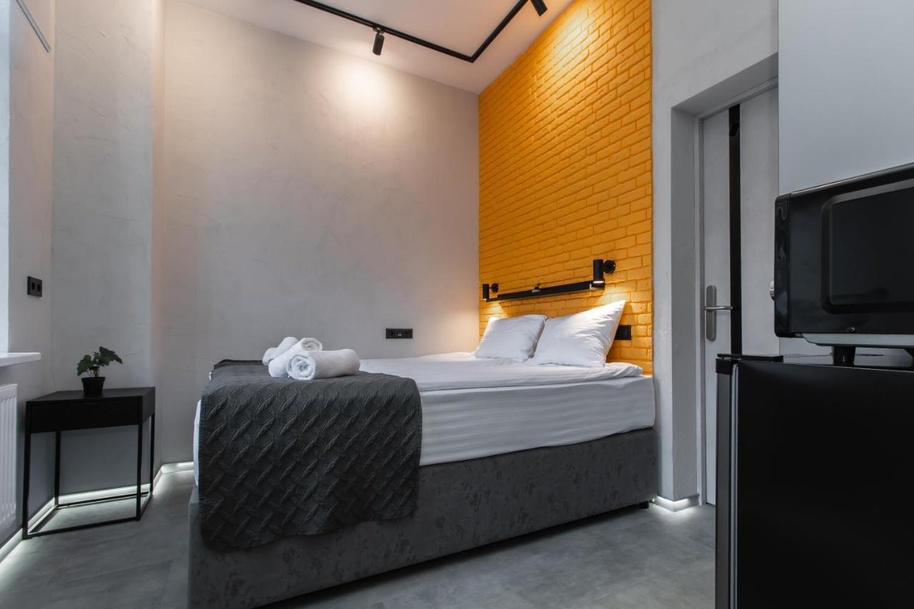 Stories Hub Aparthotel Lviv Bagian luar foto