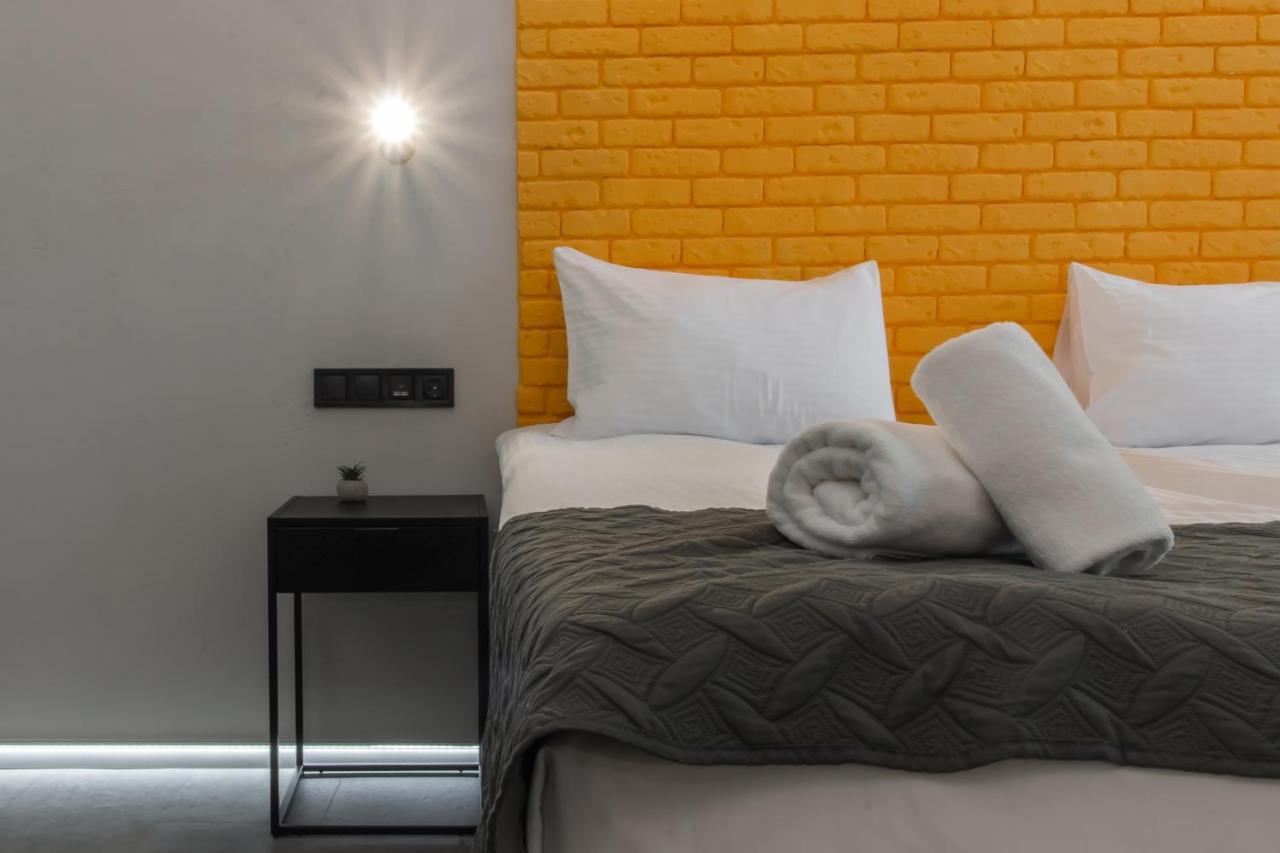Stories Hub Aparthotel Lviv Bagian luar foto