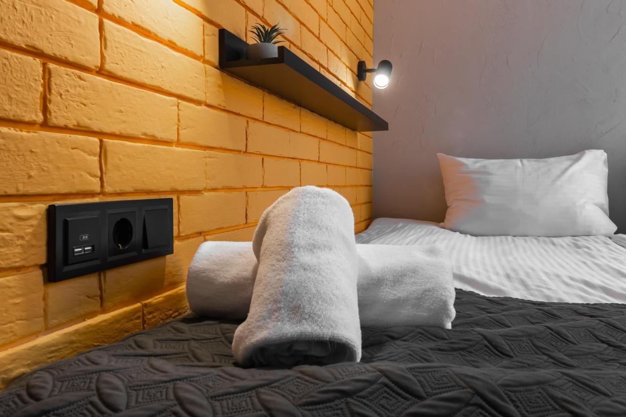 Stories Hub Aparthotel Lviv Bagian luar foto