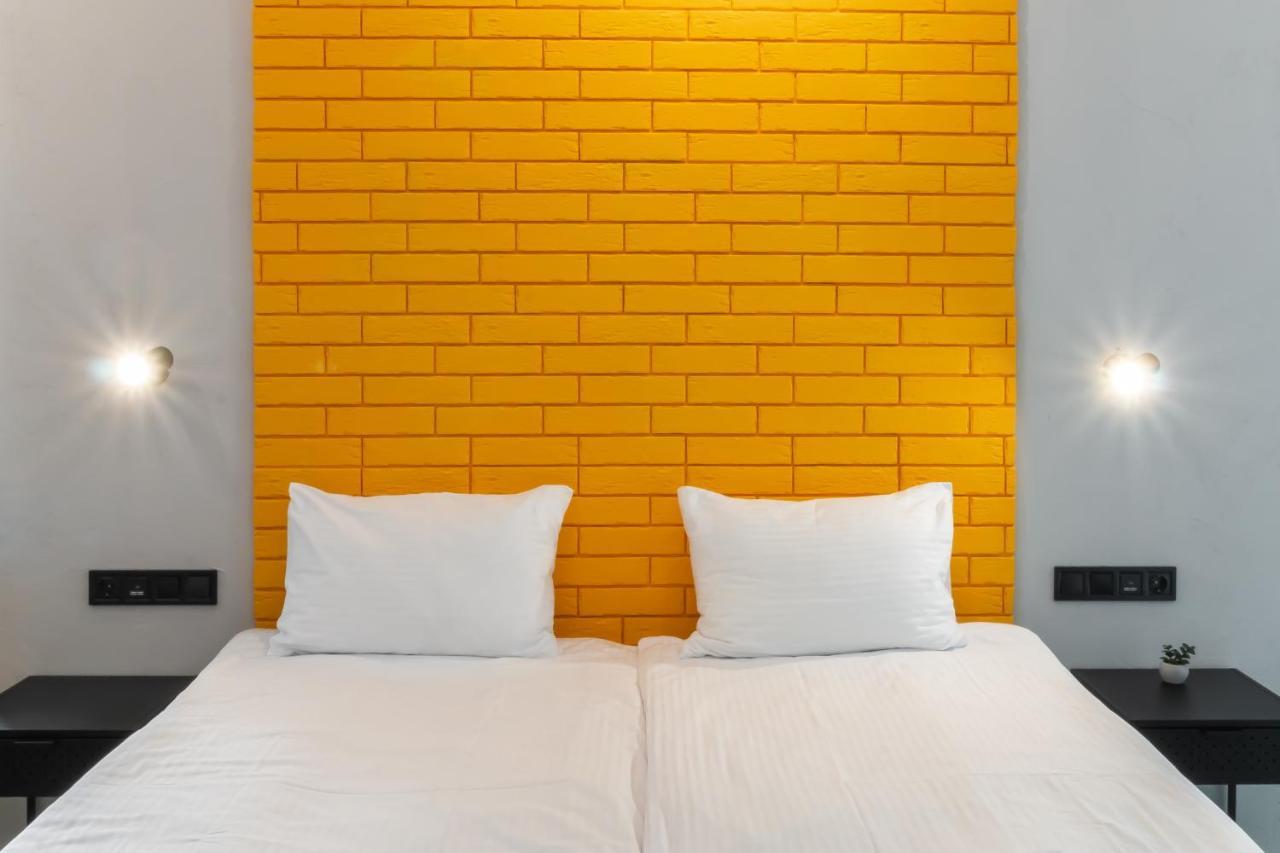 Stories Hub Aparthotel Lviv Bagian luar foto