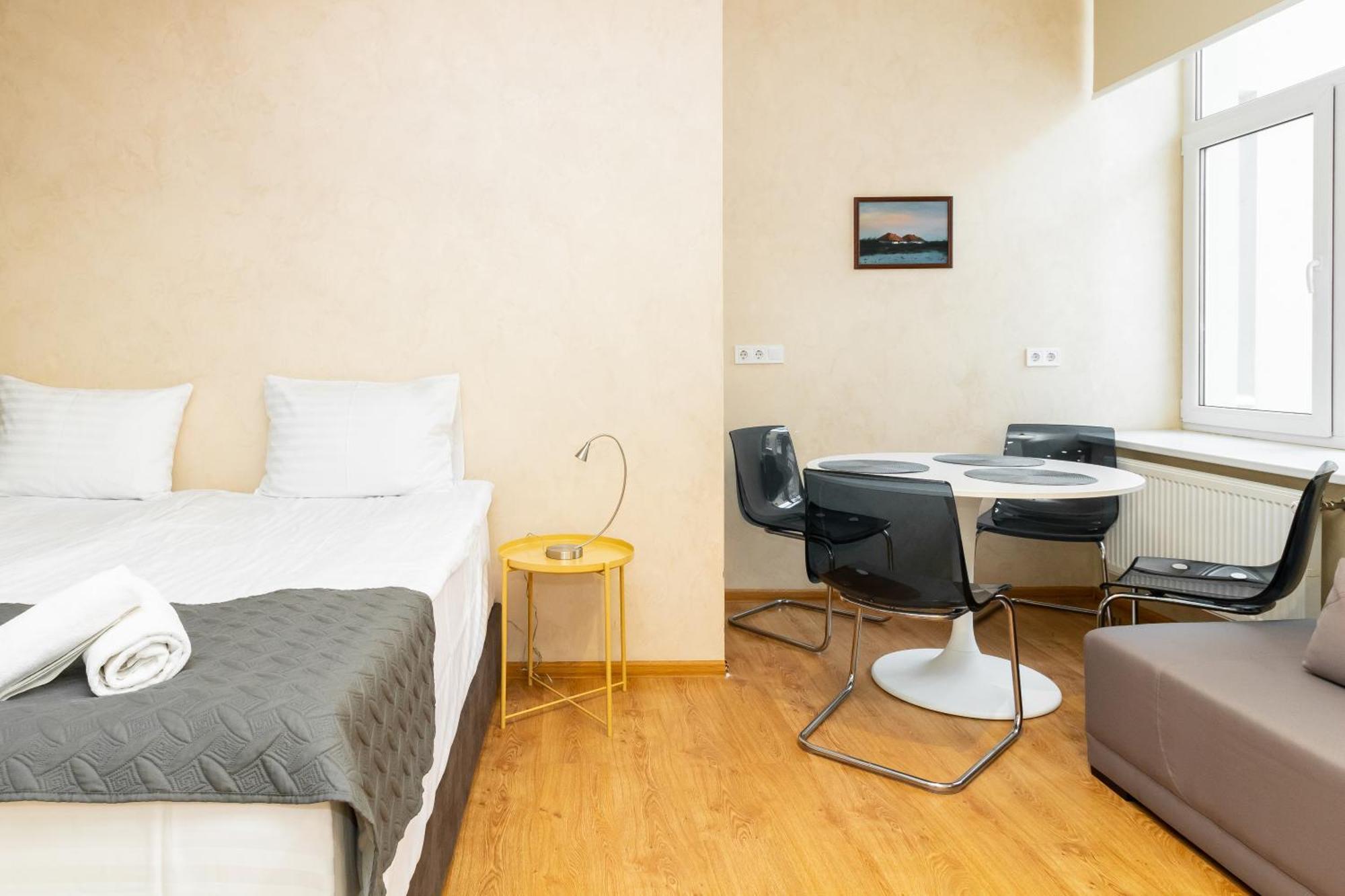 Stories Hub Aparthotel Lviv Ruang foto