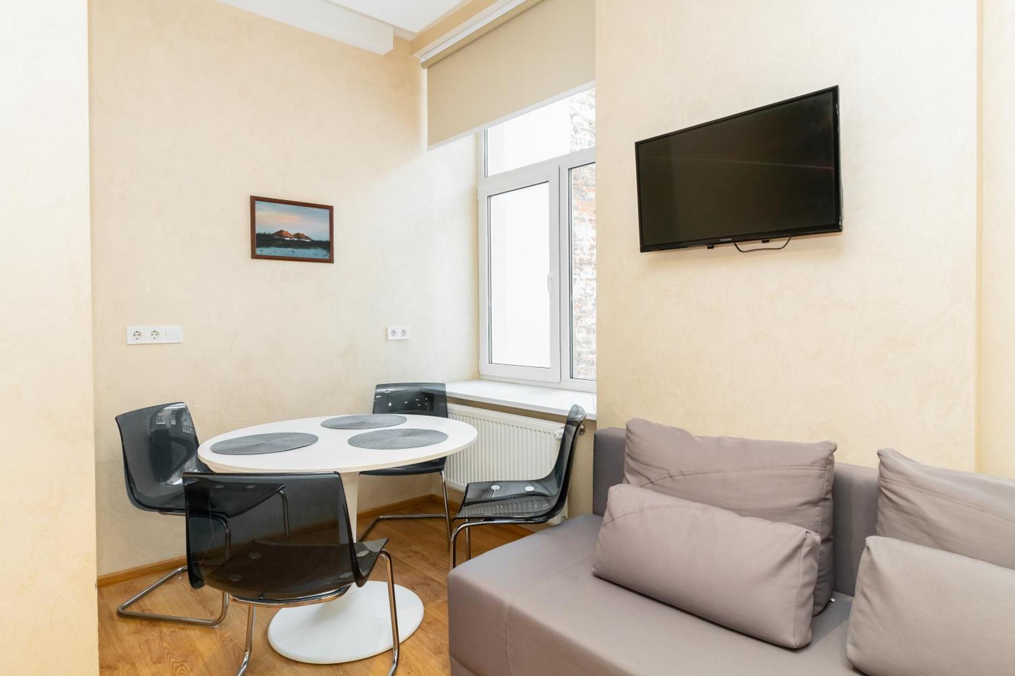 Stories Hub Aparthotel Lviv Ruang foto