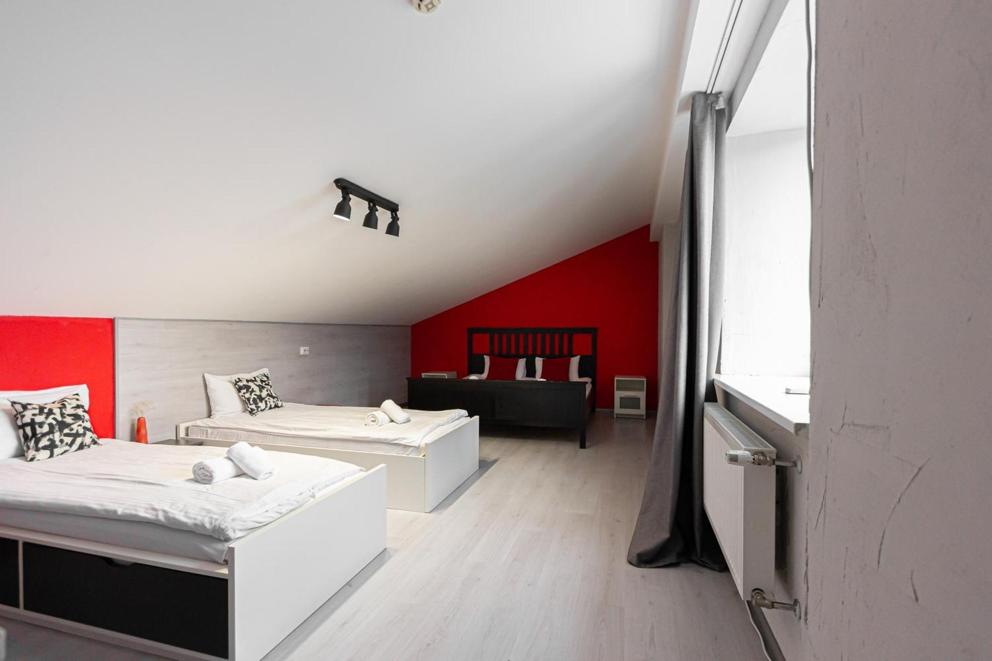 Stories Hub Aparthotel Lviv Ruang foto