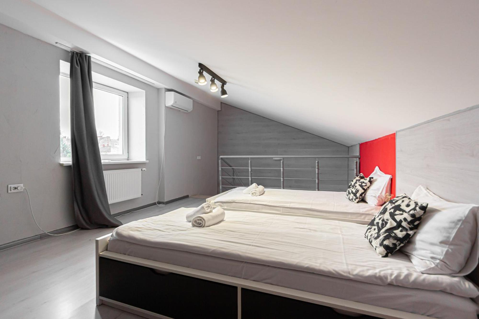 Stories Hub Aparthotel Lviv Ruang foto