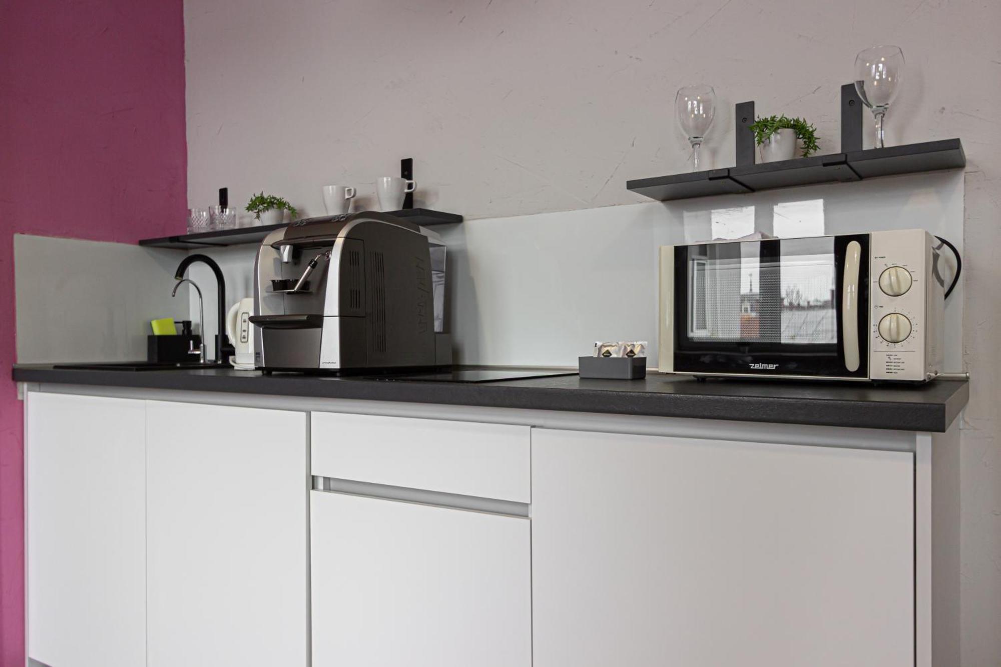 Stories Hub Aparthotel Lviv Ruang foto