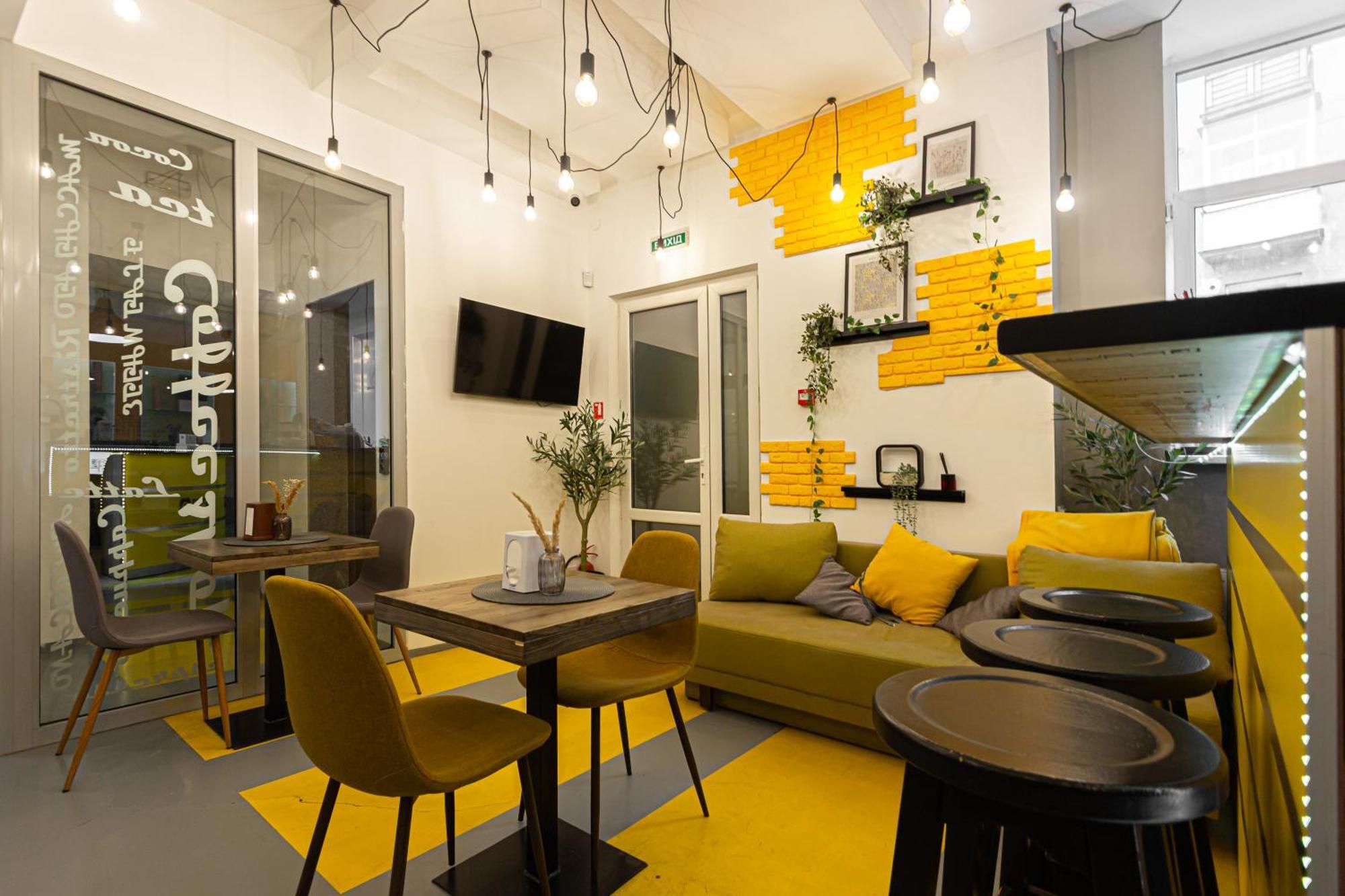 Stories Hub Aparthotel Lviv Bagian luar foto