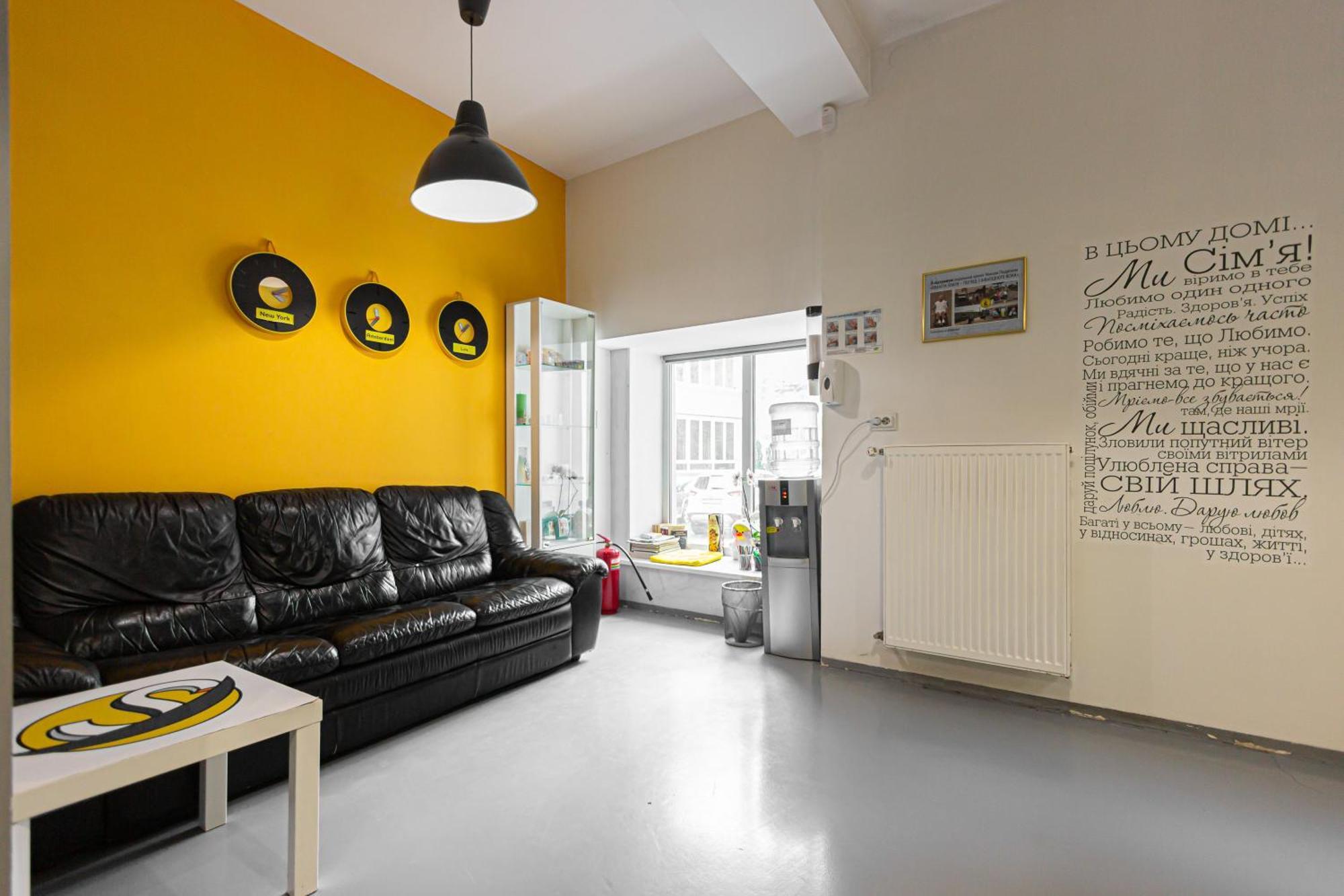 Stories Hub Aparthotel Lviv Bagian luar foto