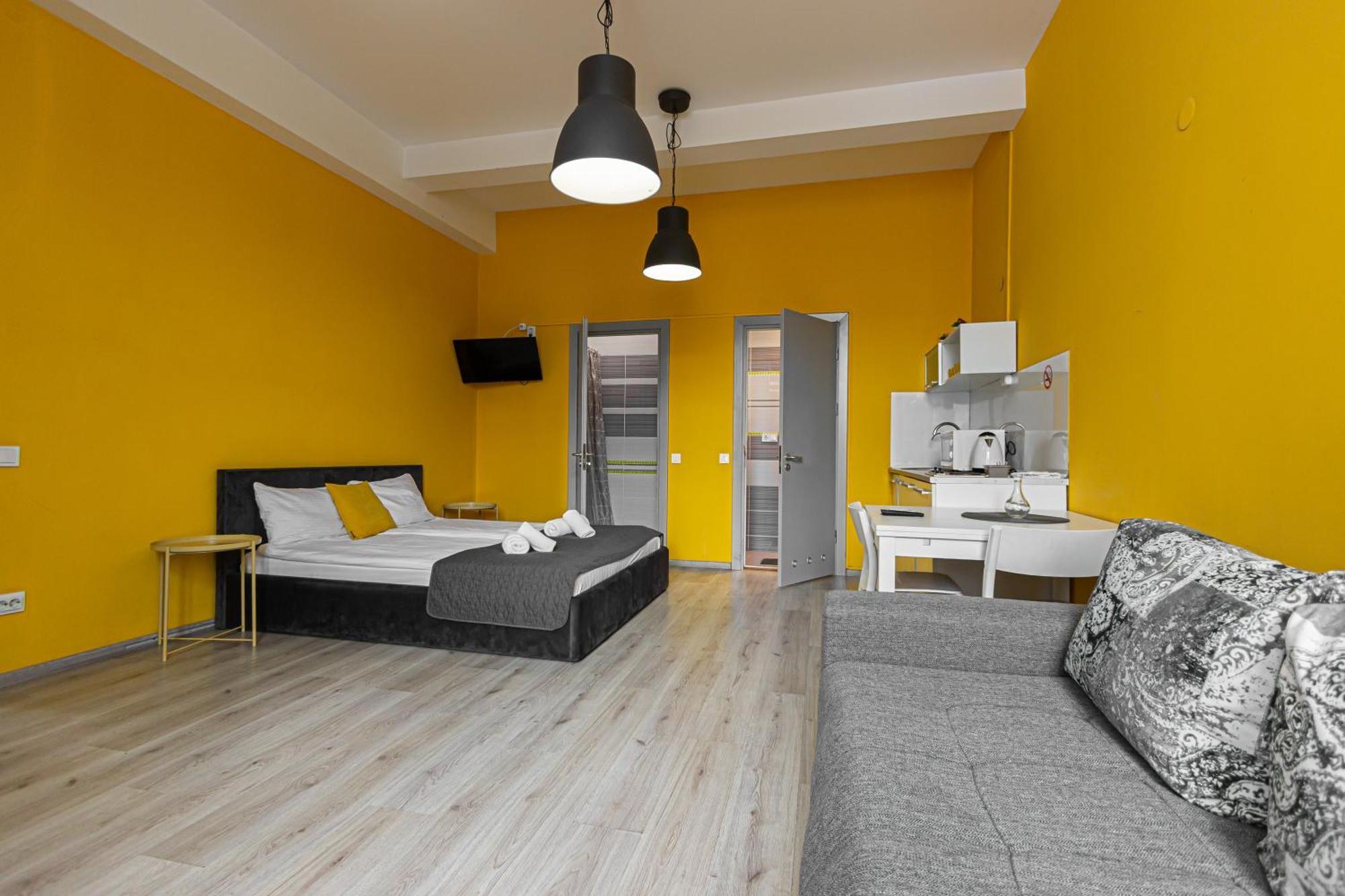 Stories Hub Aparthotel Lviv Ruang foto