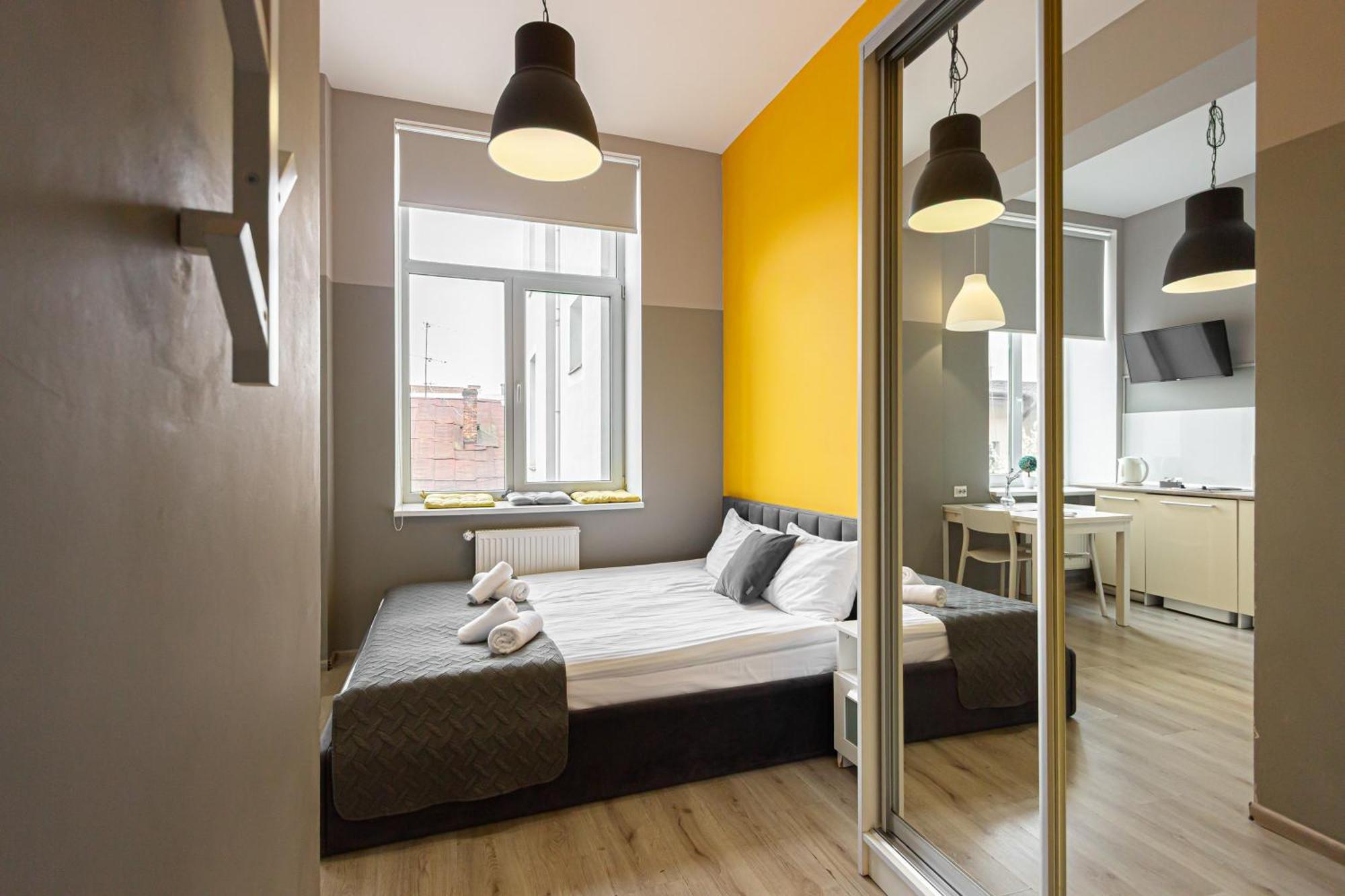 Stories Hub Aparthotel Lviv Ruang foto