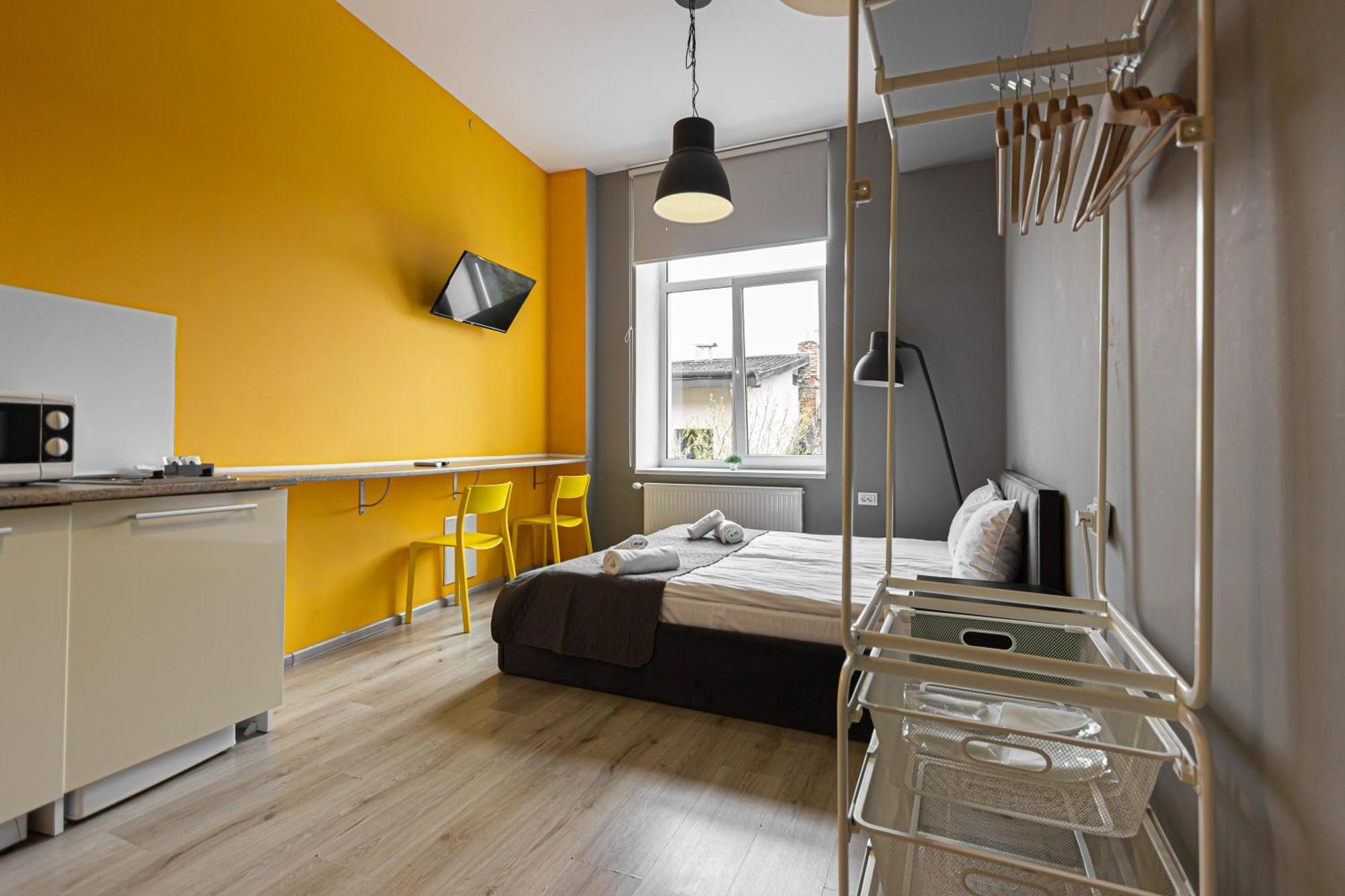 Stories Hub Aparthotel Lviv Ruang foto
